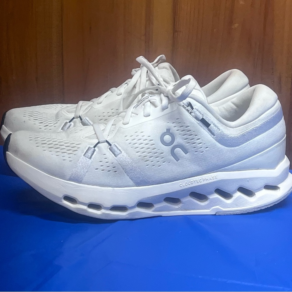 Size 9.5 - ON Cloudrunner Women’s Sneakers Running Shoes All White - Picture 2 of 12